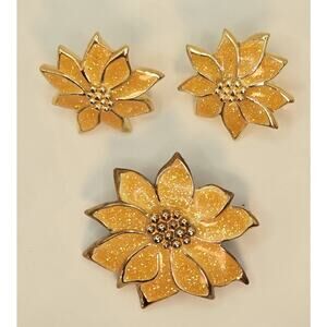 VINTAGE AVON Yellow Poinsettia Brooch Pin & Pierced Earrings 1987 Jewelry Set